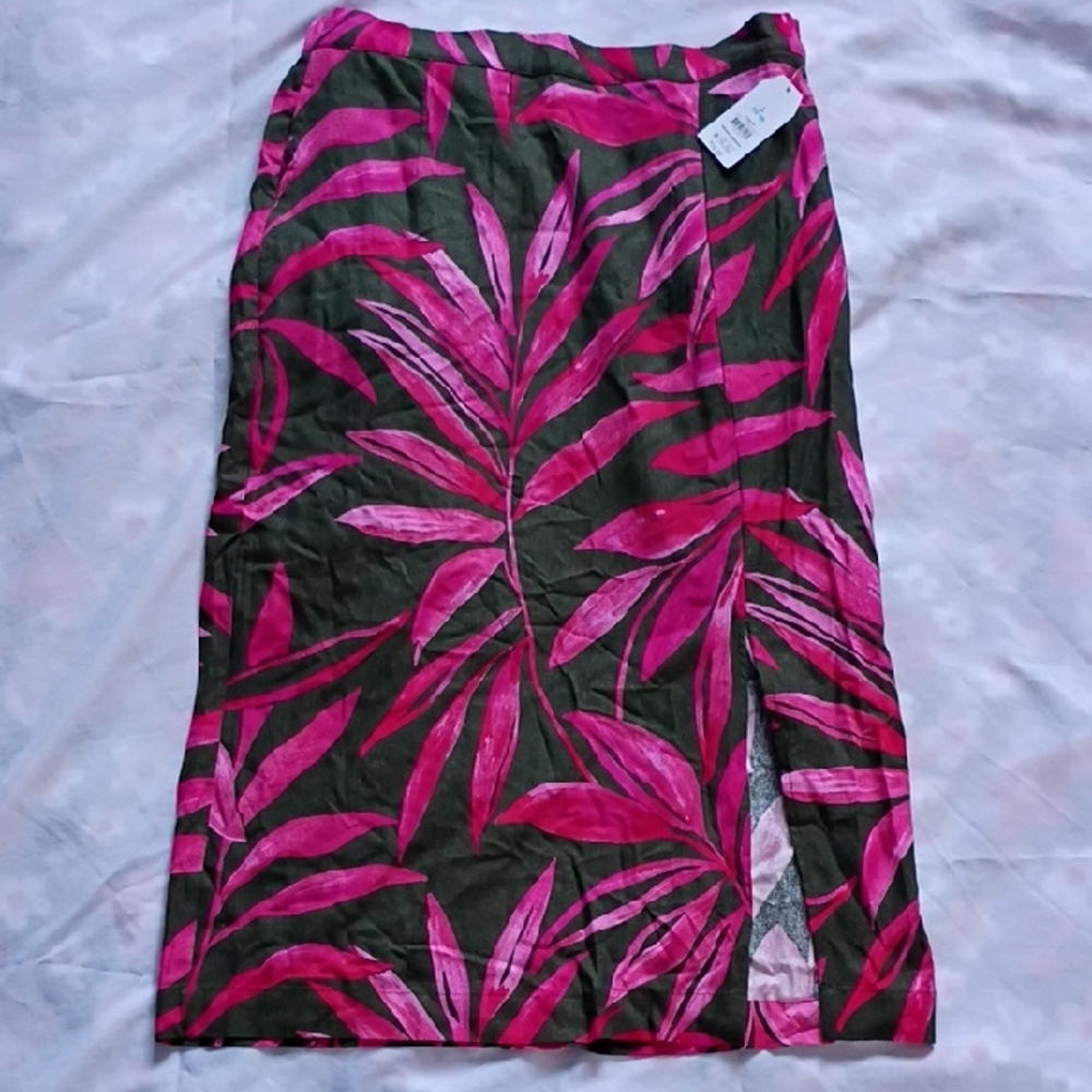 NWT - Pink and Green Leaf Print Skirt